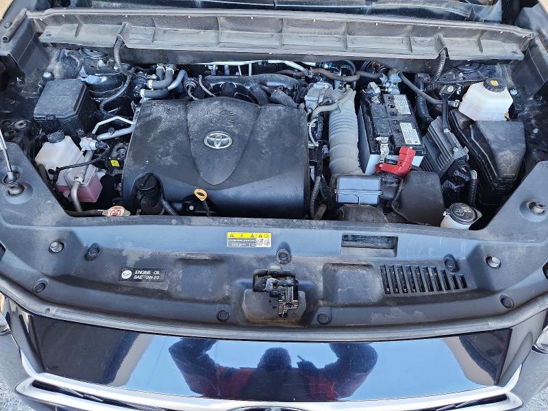 Photo 12 from auction – 2022 TOYOTA HIGHLANDER with VIN 5TDZZRAH6NS097392