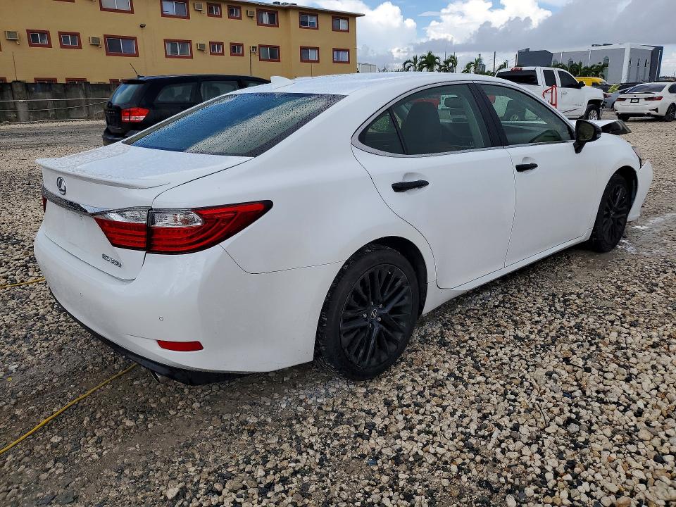 Photo 3 from auction – 2015 LEXUS ES with VIN JTHBK1GGXF2165559