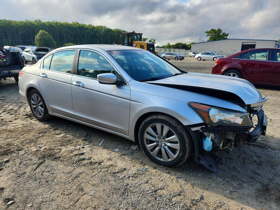 Photo 4 from auction – 2011 HONDA ACCORD with VIN 1HGCP3F84BA019821