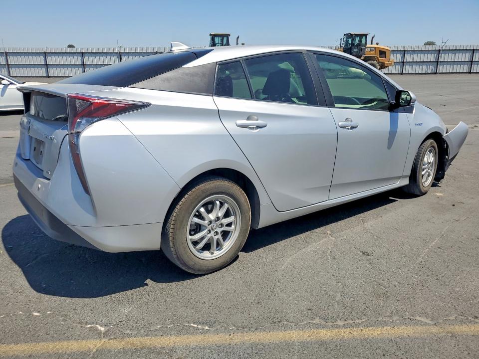 Photo 3 from auction – 2016 TOYOTA PRIUS with VIN JTDKARFU3G3500246