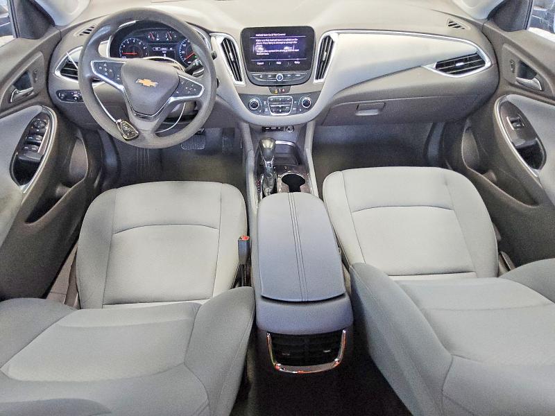 Photo 8 from auction – 2021 CHEVROLET MALIBU with VIN 1G1ZD5ST1MF011102