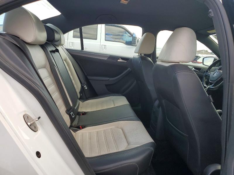 Снимка 10 от търг – 2016 VOLKSWAGEN JETTA с VIN 3VWD17AJ0GM251653