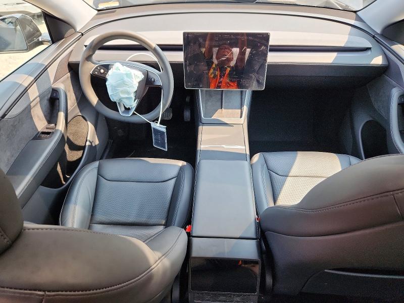 Photo 8 from auction – 2026 TESLA MODEL Y with VIN 7SAYGDED6TF390483