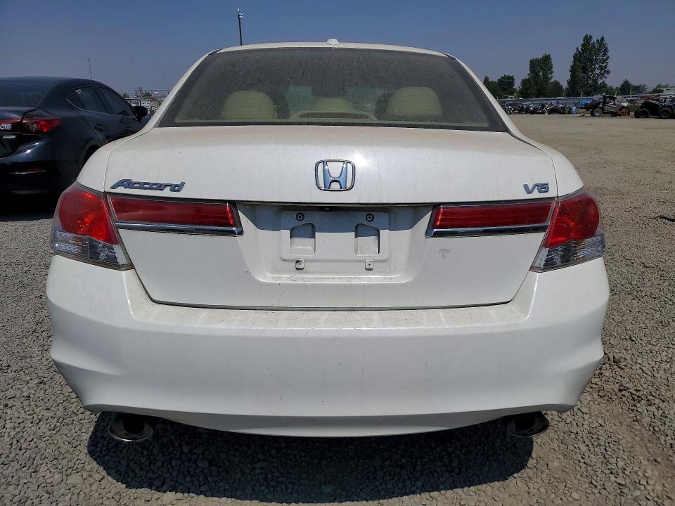 Photo 6 from auction – 2012 HONDA ACCORD with VIN 1HGCP3F81CA038070