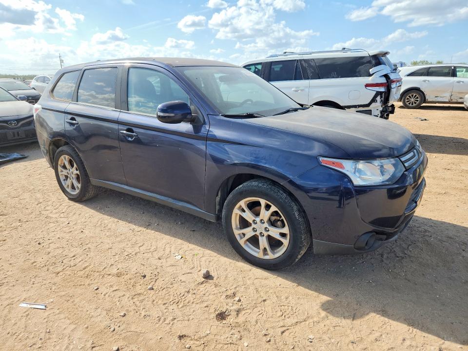 Photo 4 from auction – 2014 MITSUBISHI OUTLANDER with VIN JA4AZ3A34EZ015358