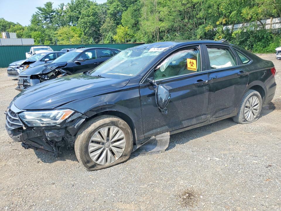 VOLKSWAGEN JETTA 2019 with VIN 3VWCB7BU7KM242877 - Photo from auction