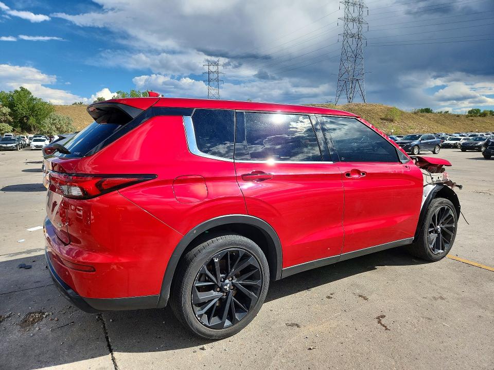 Photo 3 from auction – 2024 MITSUBISHI OUTLANDER with VIN JA4J4VA84RZ003979