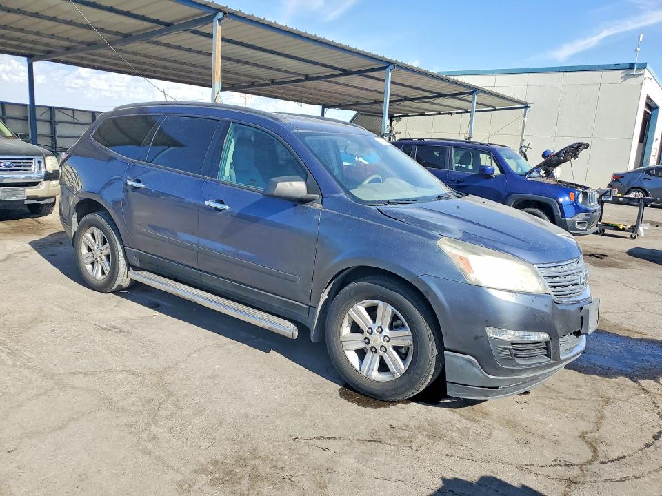 Photo 4 from auction – 2014 CHEVROLET TRAVERSE with VIN 1GNKRFKD0EJ101419