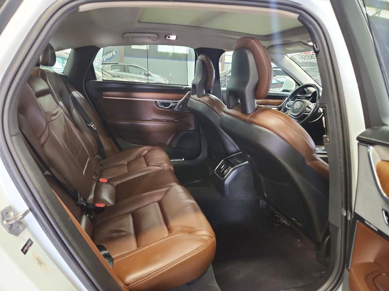 Photo 10 from auction – 2018 VOLVO S90 with VIN LVY992ML3JP004865