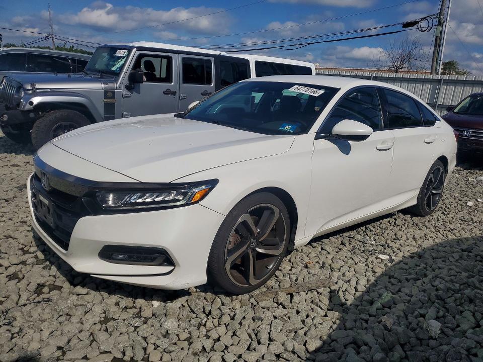 Photo 1 from auction – 2018 HONDA ACCORD with VIN 1HGCV1F30JA099681
