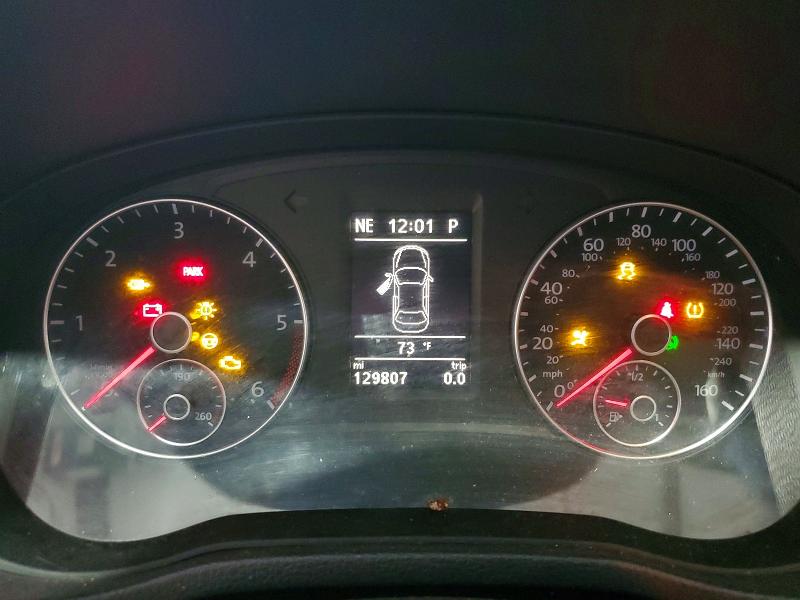 Photo 9 from auction – 2014 VOLKSWAGEN PASSAT with VIN 1VWBN7A32EC058805