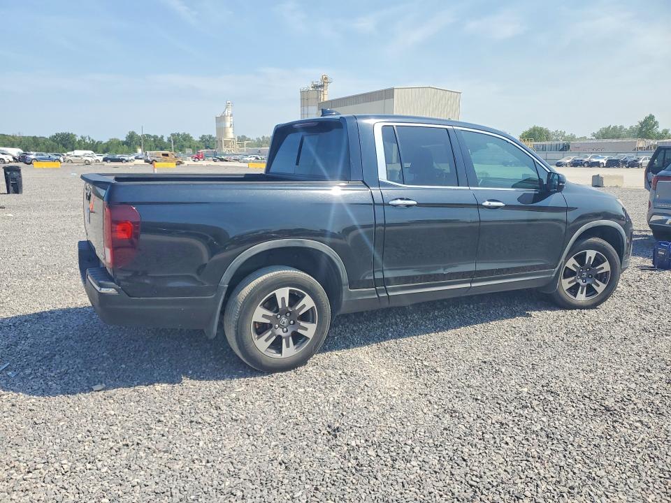 Photo 3 from auction – 2017 HONDA RIDGELINE with VIN 5FPYK3F75HB035026