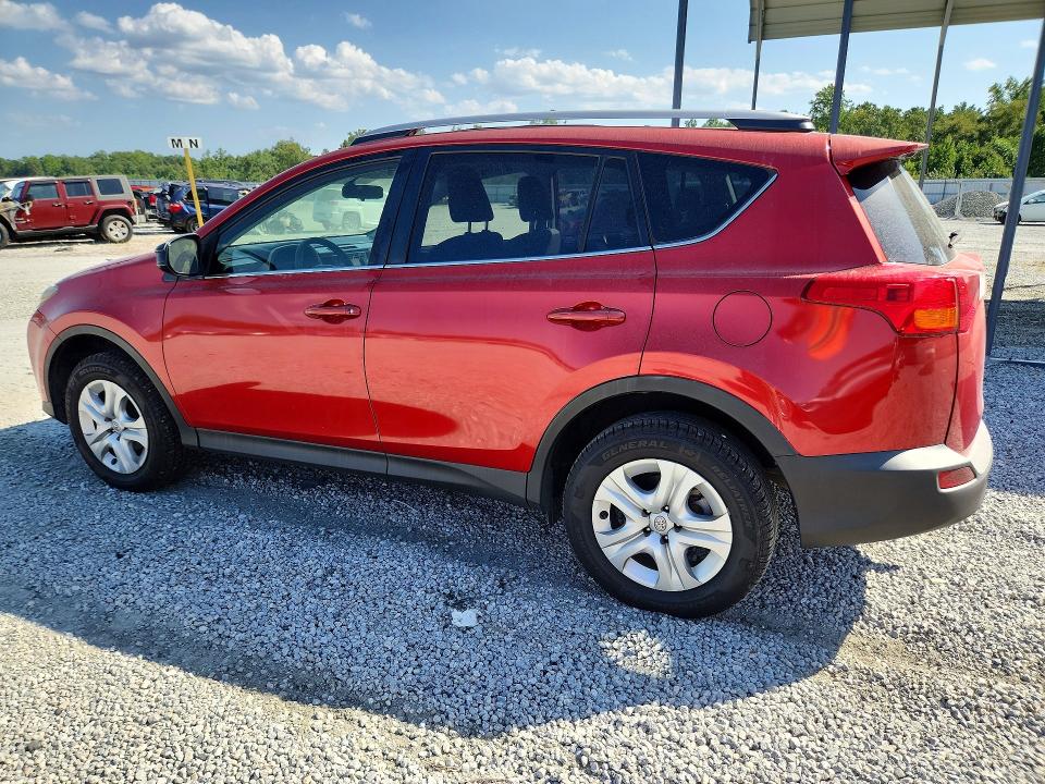 Photo 2 from auction – 2015 TOYOTA RAV4 with VIN JTMZFREV0FJ025336