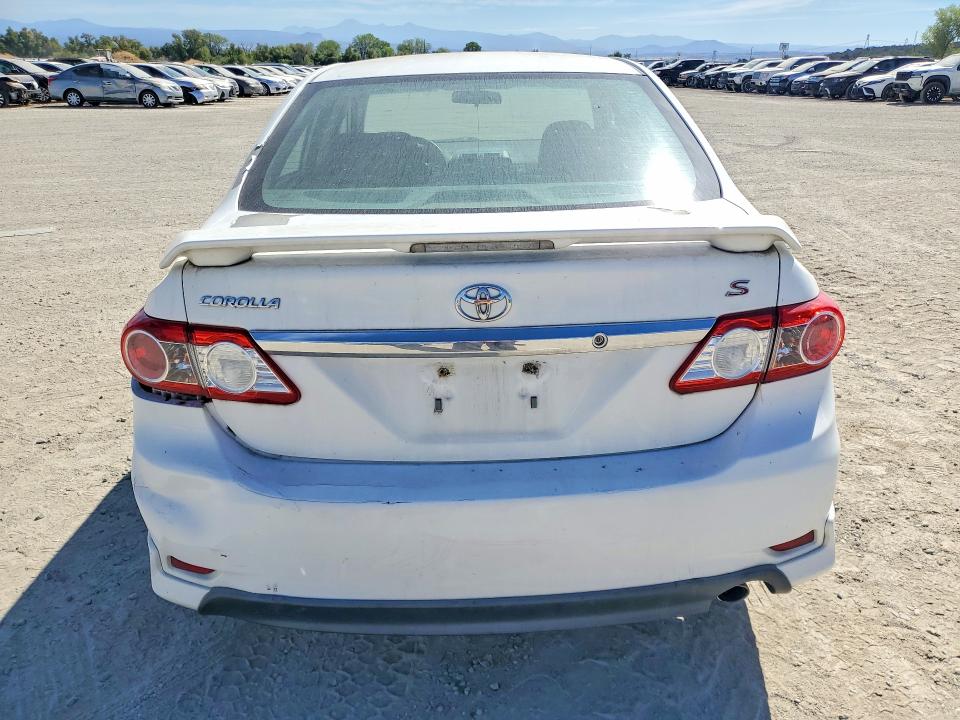 Photo 6 from auction – 2013 TOYOTA COROLLA with VIN 5YFBU4EE8DP136106