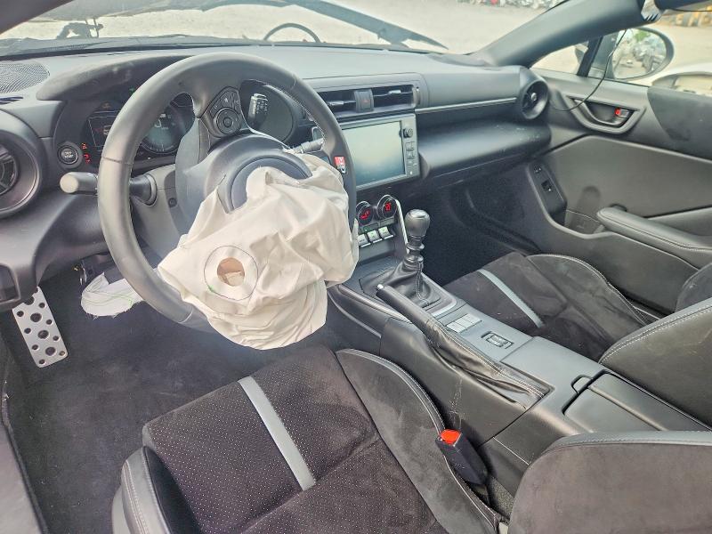 Photo 8 from auction – 2024 TOYOTA GR 86 with VIN JF1ZNBE12R9757020