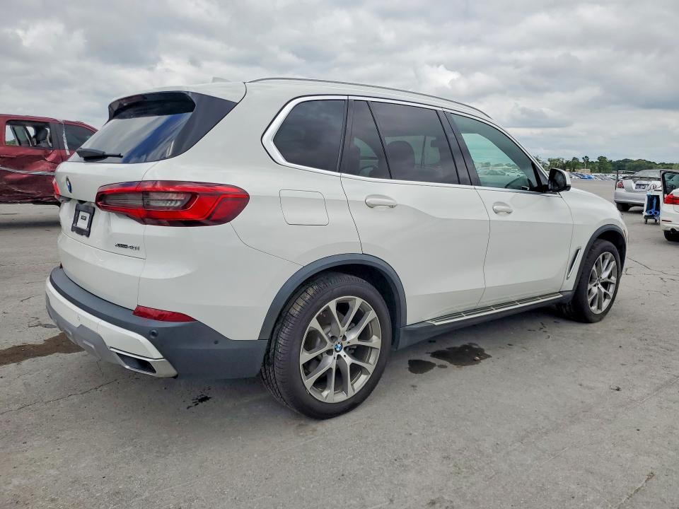 Photo 3 from auction – 2019 BMW X5 with VIN 5UXCR6C52KLK86379