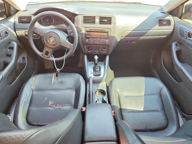 Photo 8 from auction – 2014 VOLKSWAGEN JETTA with VIN 3VWD17AJ2EM306861