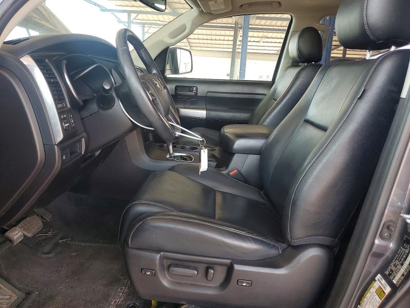 Photo 7 from auction – 2018 TOYOTA SEQUOIA with VIN 5TDBY5G11JS158651