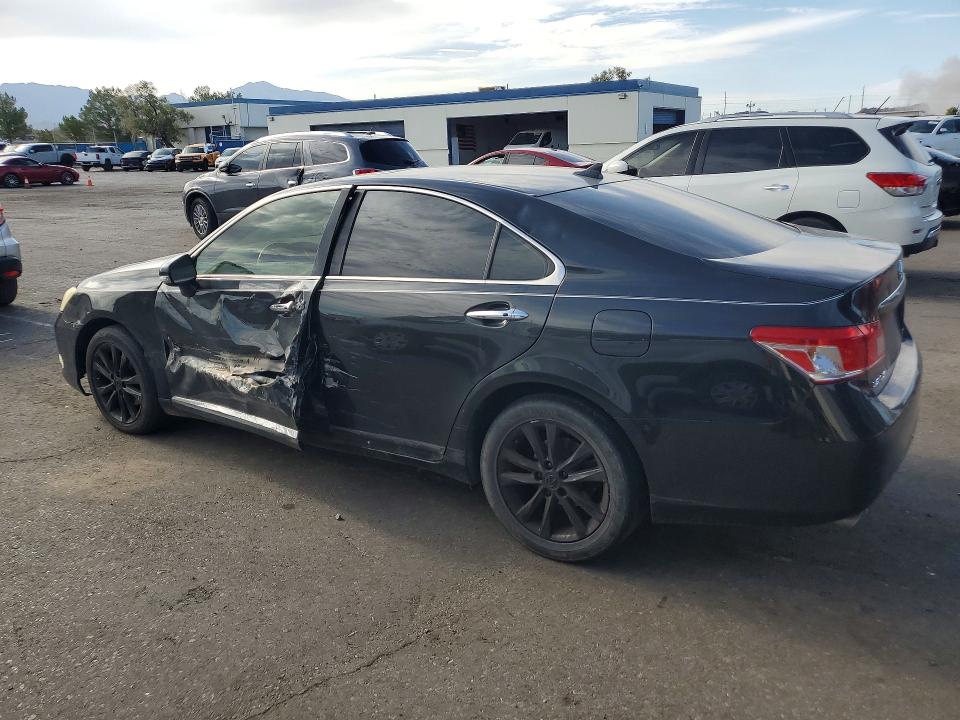 Zdjęcie 2 z aukcji – 2010 LEXUS ES z VIN JTHBK1EG7A2395362