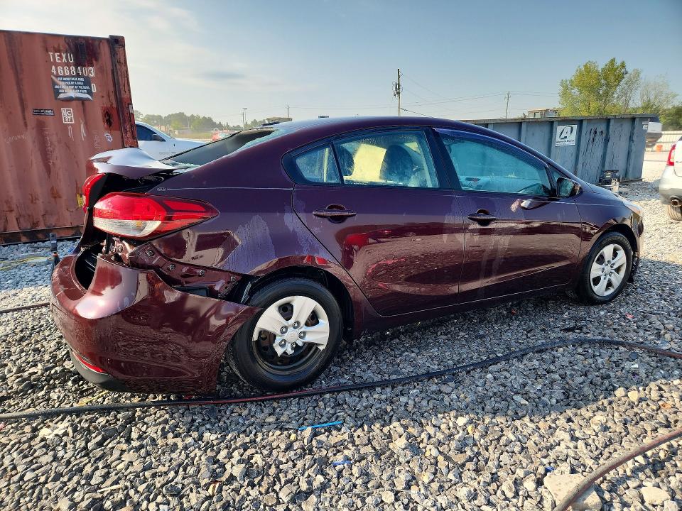 Photo 3 from auction – 2017 KIA FORTE with VIN 3KPFK4A70HE126014