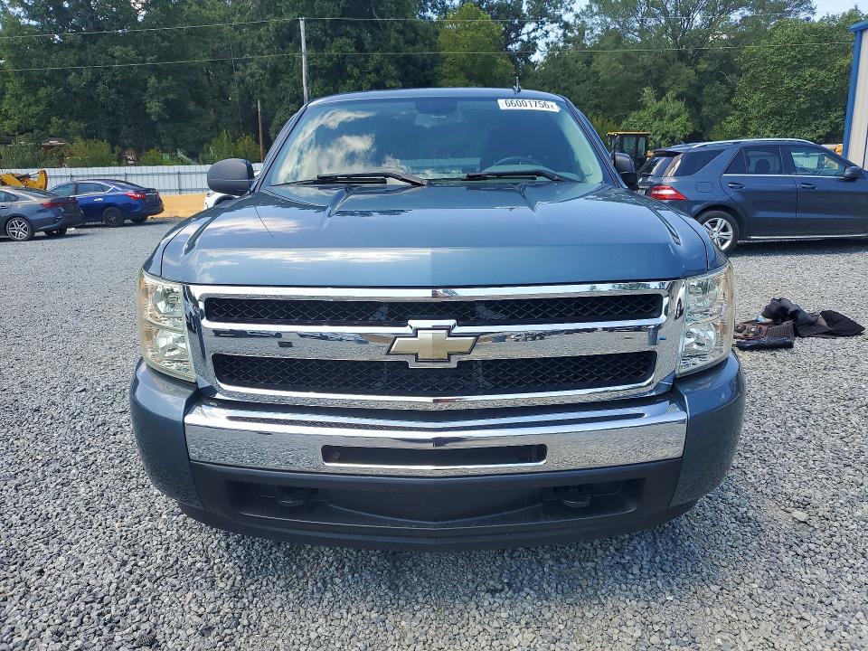 Photo 5 from auction – 2011 CHEVROLET SILVERADO with VIN 1GCRCREA0BZ440304