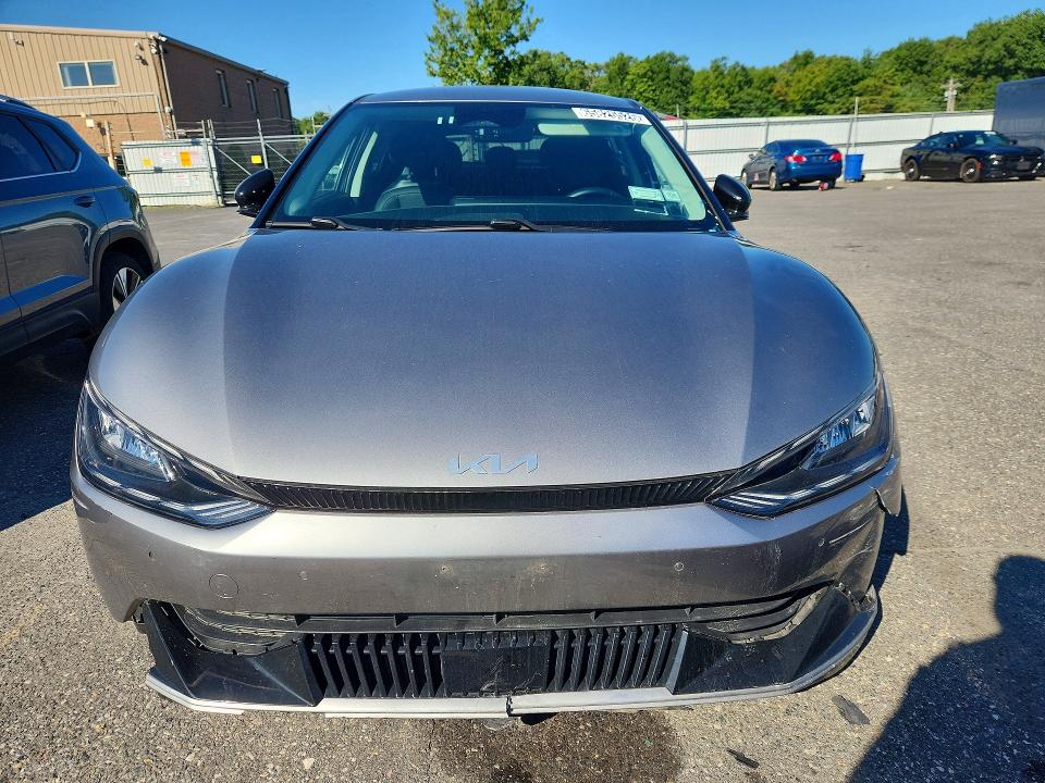 Photo 5 from auction – 2023 KIA EV6 with VIN KNDC34LA6P5130250