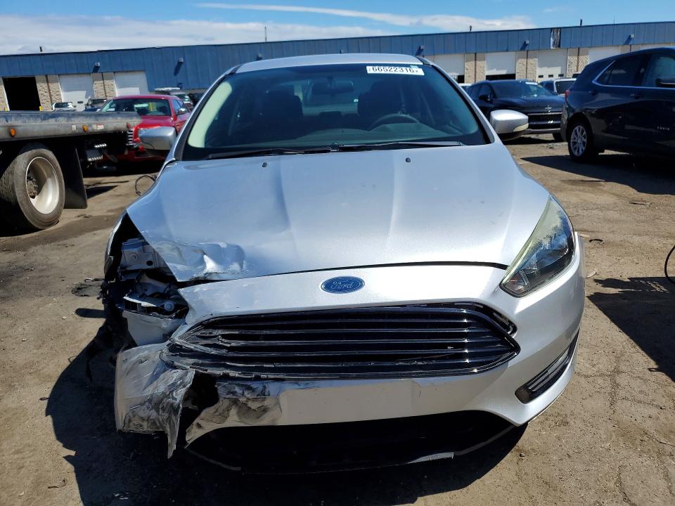 Photo 5 from auction – 2017 FORD FOCUS with VIN 1FADP3FEXHL257426