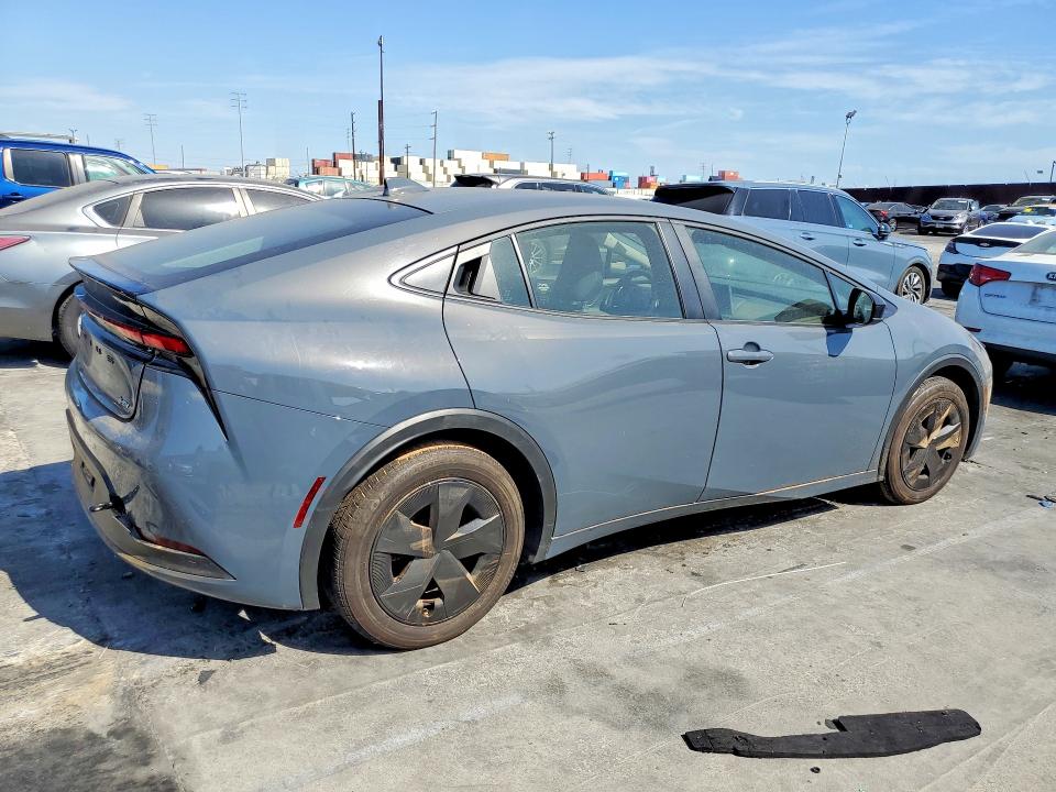 Photo 3 from auction – 2024 TOYOTA PRIUS with VIN JTDACAAU0R3036866