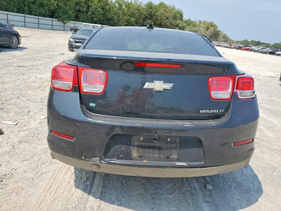 Photo 6 from auction – 2015 CHEVROLET MALIBU with VIN 1G11C5SL5FF306240