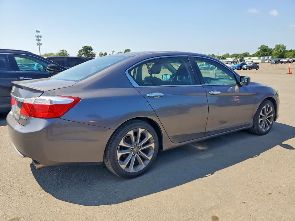 Photo 3 from auction – 2014 HONDA ACCORD with VIN 1HGCR2F5XEA102460