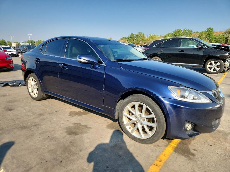 Photo 4 from auction – 2012 LEXUS IS with VIN JTHCF5C29C2035701