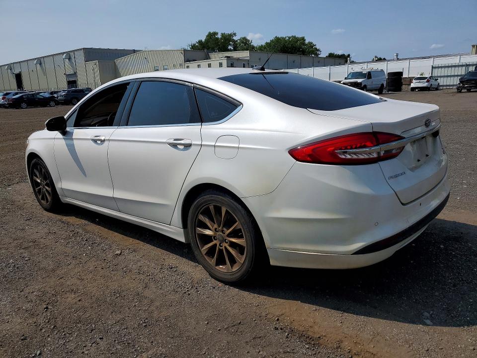 Photo 2 from auction – 2017 FORD FUSION with VIN 3FA6P0HD9HR371558