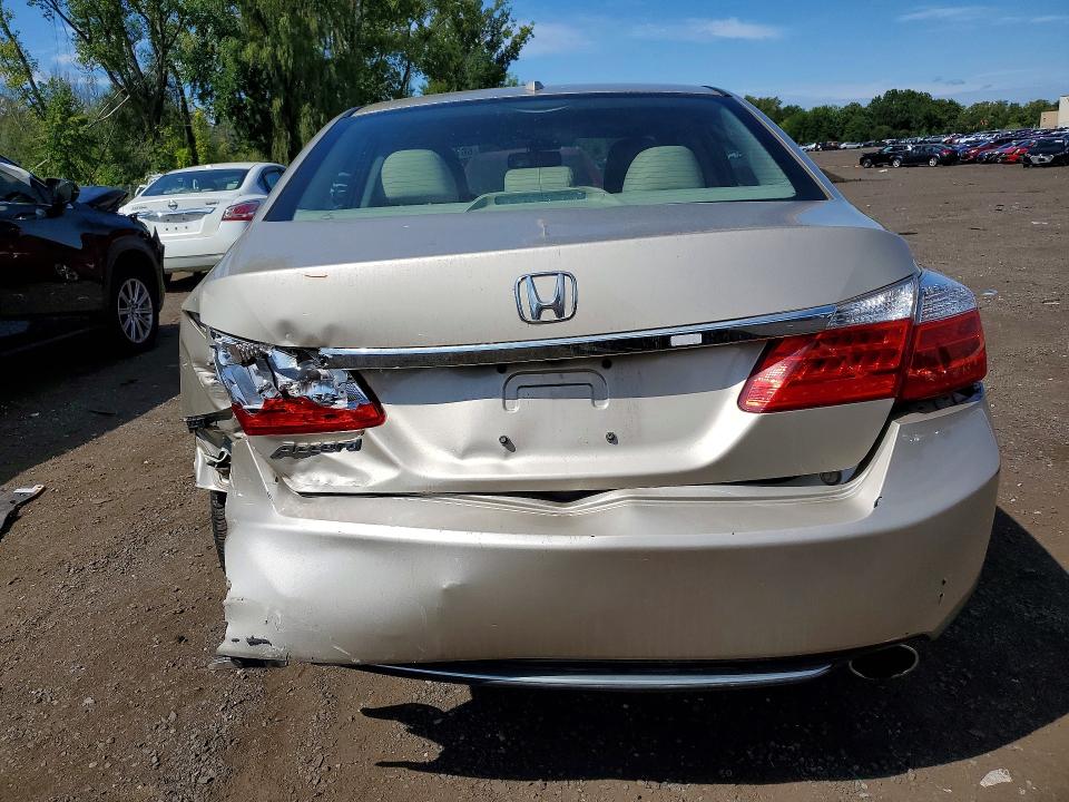 Photo 6 from auction – 2013 HONDA ACCORD with VIN 1HGCR2F80DA077920