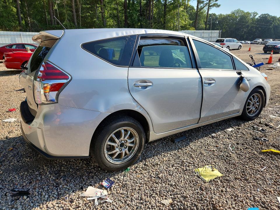 Photo 3 from auction – 2017 TOYOTA PRIUS V with VIN JTDZN3EU4HJ065574