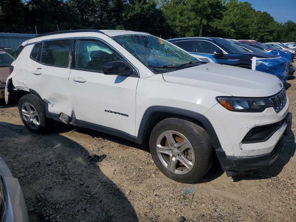 Photo 4 from auction – 2023 JEEP COMPASS with VIN 3C4NJDBN0PT562268