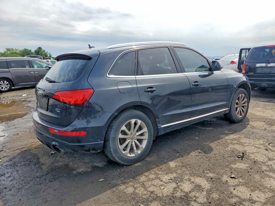 Zdjęcie 3 z aukcji – 2014 AUDI Q5 z VIN WA1LFAFP4EA037649