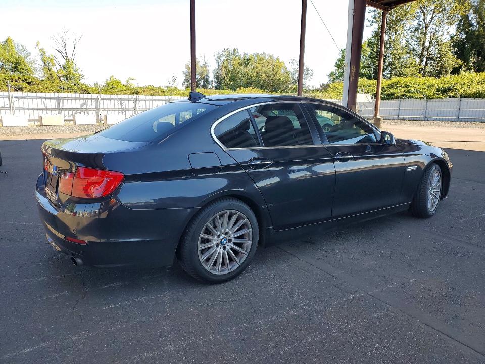 Photo 3 from auction – 2013 BMW 535 with VIN WBAFR7C56DC823629