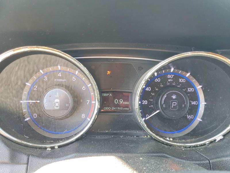 Photo 9 from auction – 2012 HYUNDAI SONATA with VIN 5NPEB4AC0CH482850