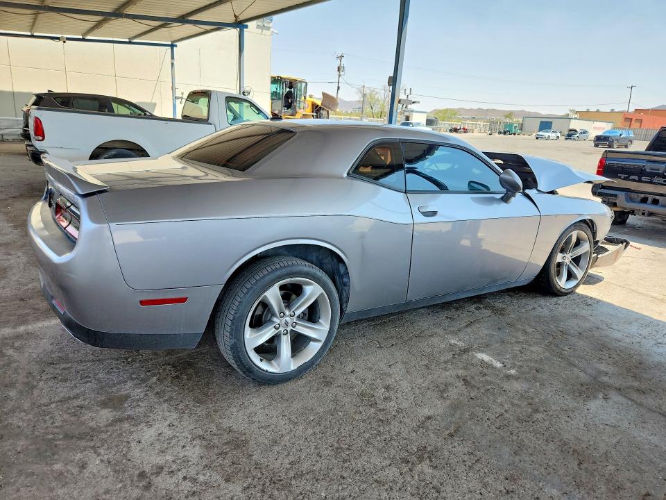 Photo 3 from auction – 2018 DODGE CHALLENGER with VIN 2C3CDZAGXJH132380