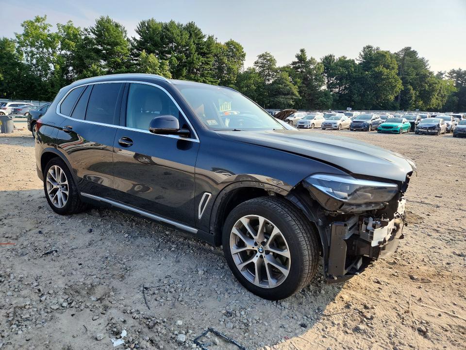 Photo 4 from auction – 2021 BMW X5 with VIN 5UXCR6C04M9E43336