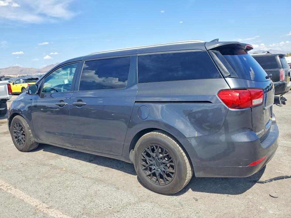 Photo 2 from auction – 2016 KIA SEDONA with VIN KNDMB5C19G6100067