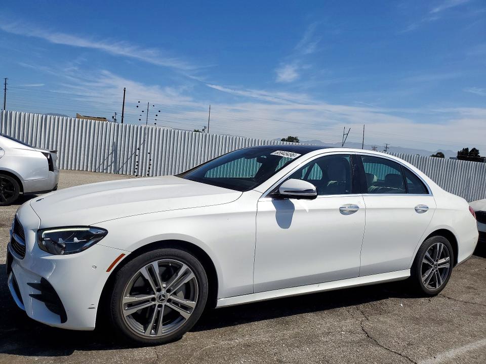 2022 MERCEDES-BENZ E