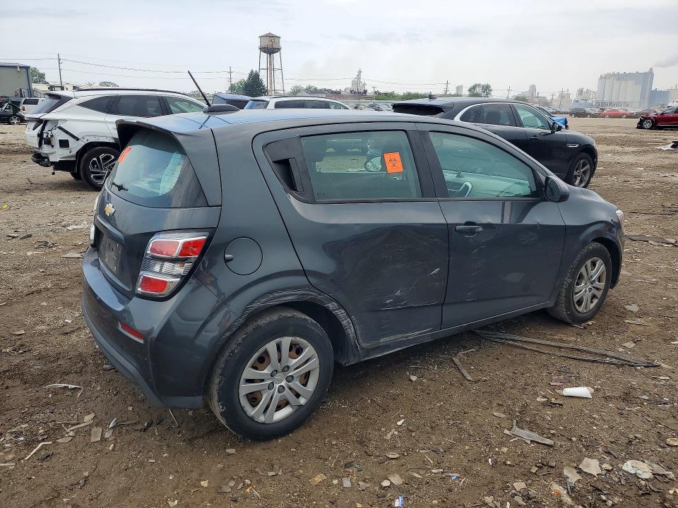 Photo 3 from auction – 2018 CHEVROLET SONIC with VIN 1G1JG6SH0J4104514