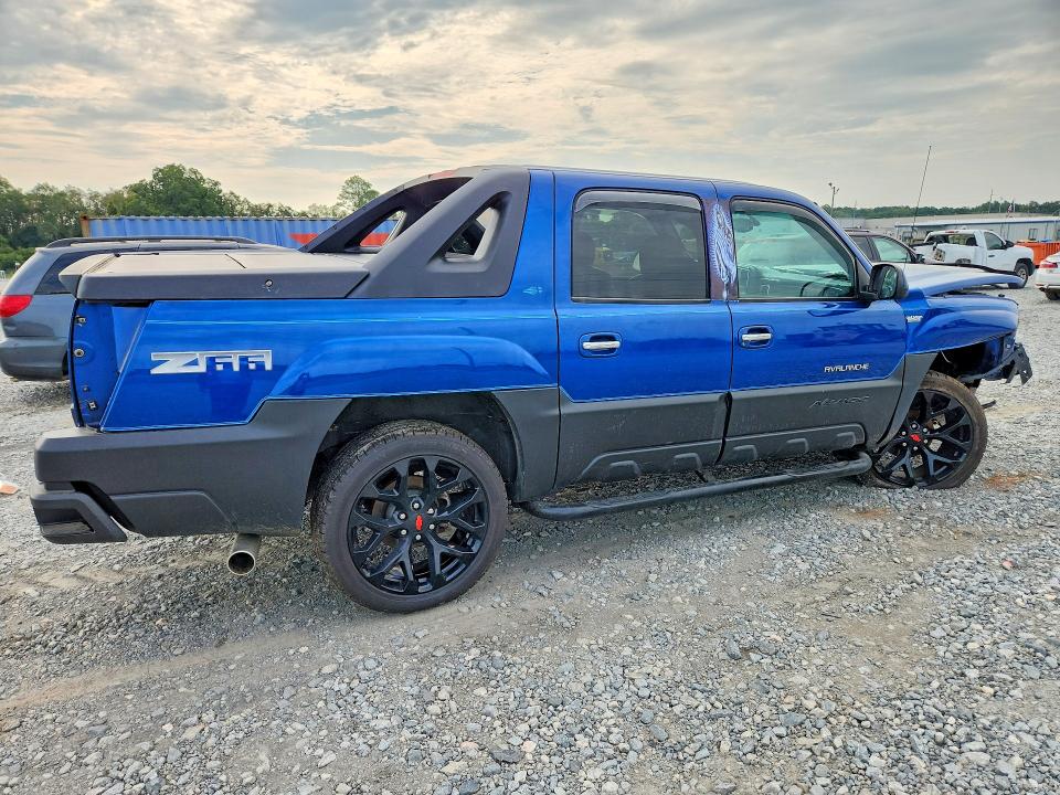 Photo 3 from auction – 2003 CHEVROLET AVALANCHE with VIN 3GNEC13TX3G281112