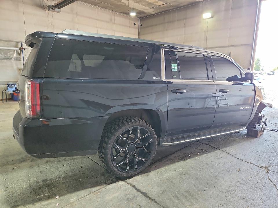 Снимка 3 от търг – 2019 GMC YUKON XL с VIN 1GKS2FEC2KR204603