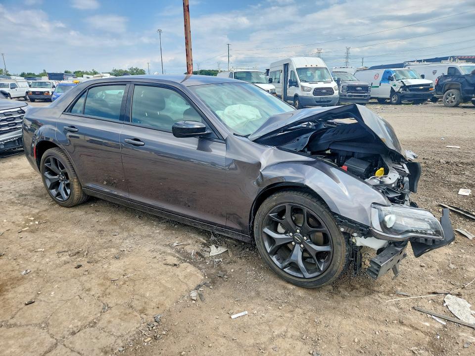 Zdjęcie 4 z aukcji – 2021 CHRYSLER 300 z VIN 2C3CCAAG5MH649191