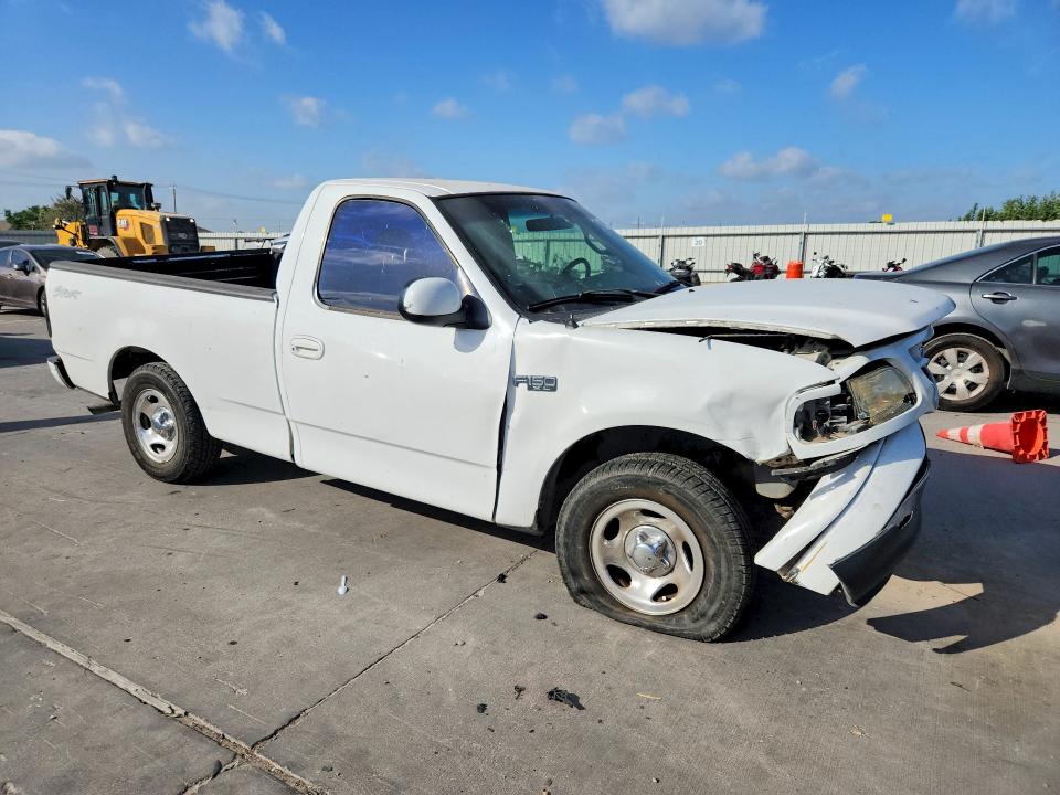 Photo 4 from auction – 2001 FORD F150 with VIN 1FTZF17261NC03837