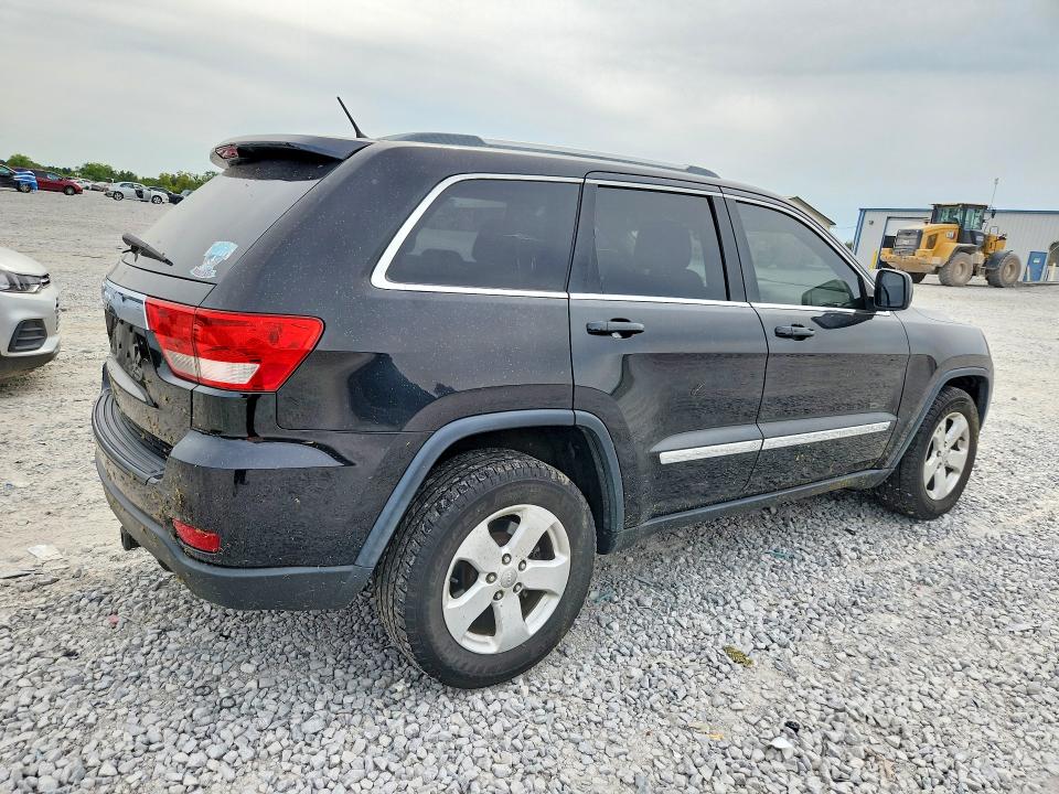 Photo 3 from auction – 2012 JEEP GRAND CHEROKEE with VIN 1C4RJFAGXCC232899