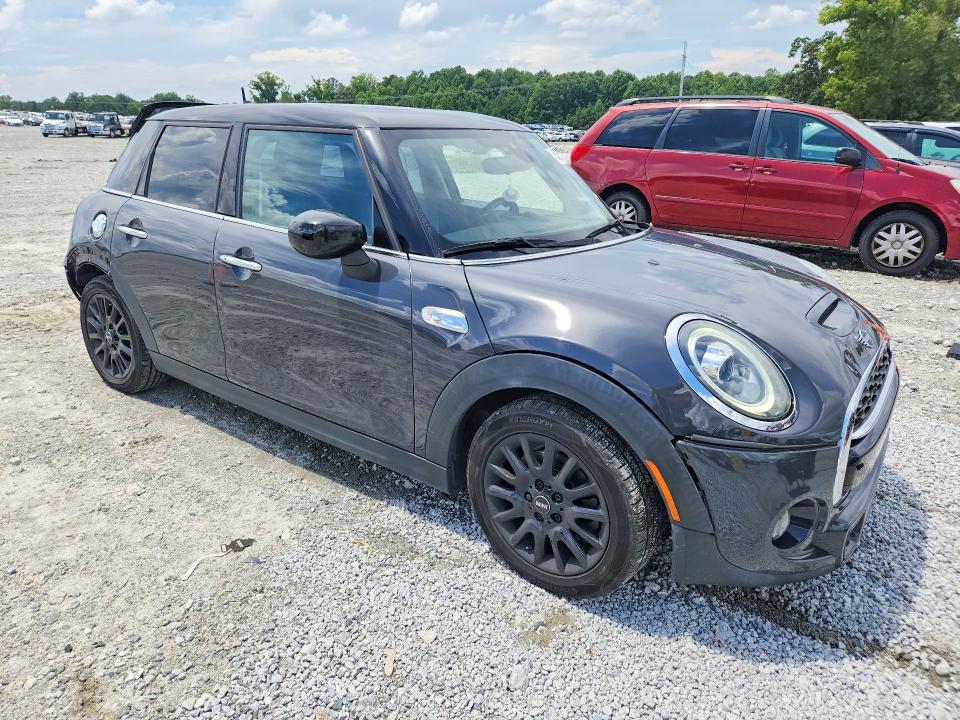Photo 4 from auction – 2020 MINI COOPER with VIN WMWXU9C06L2L45090