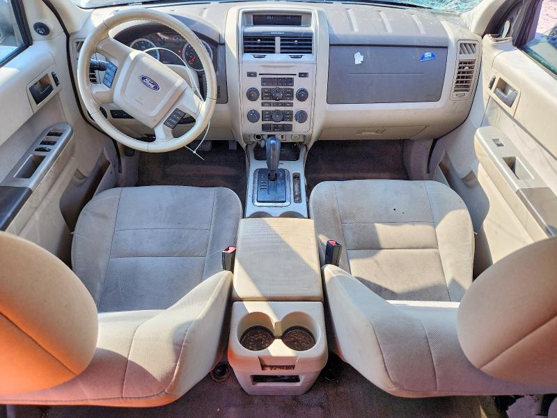 Photo 8 from auction – 2011 FORD ESCAPE with VIN 1FMCU0DG0BKA06022